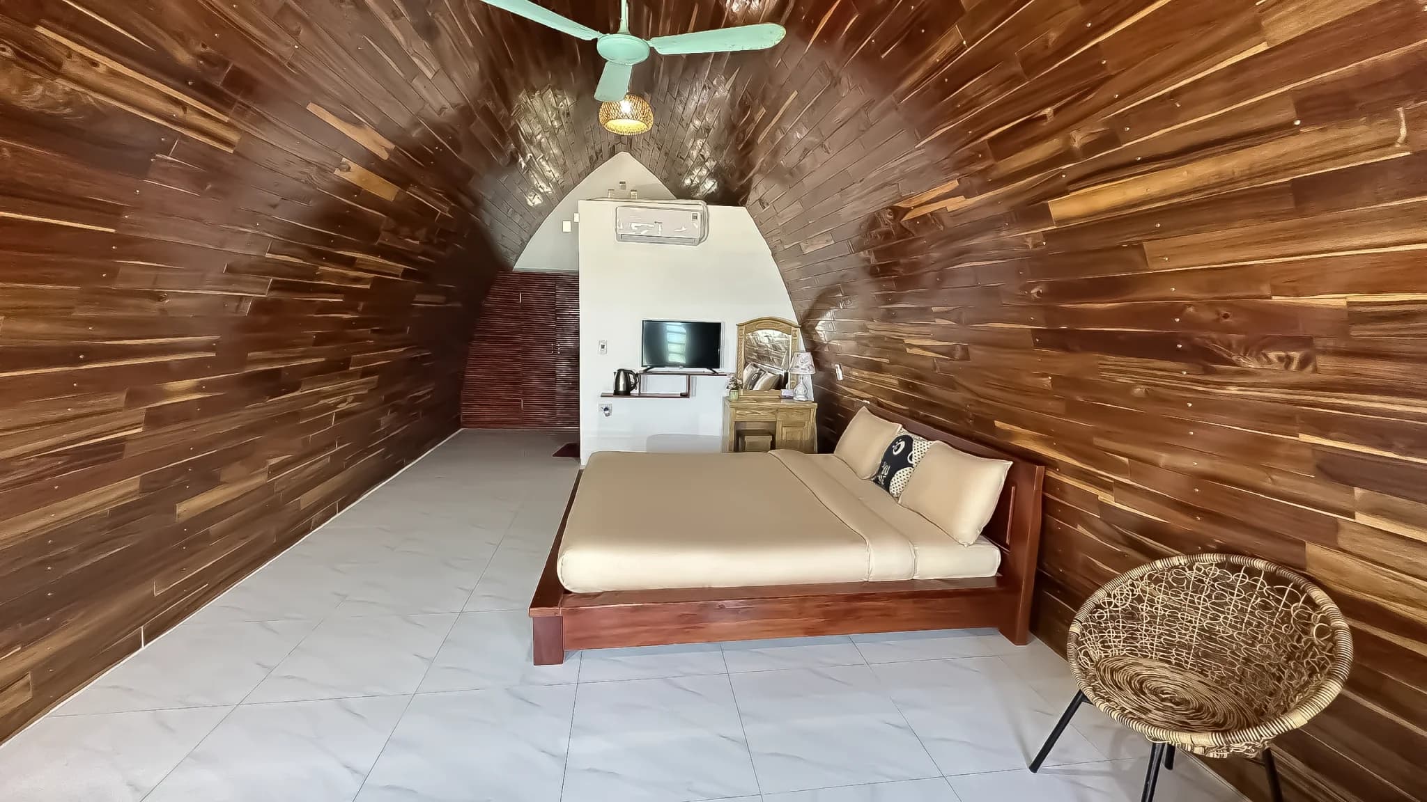 Bungalow Hướng Biển 2 Người Lớn & 1 Trẻ Em 4