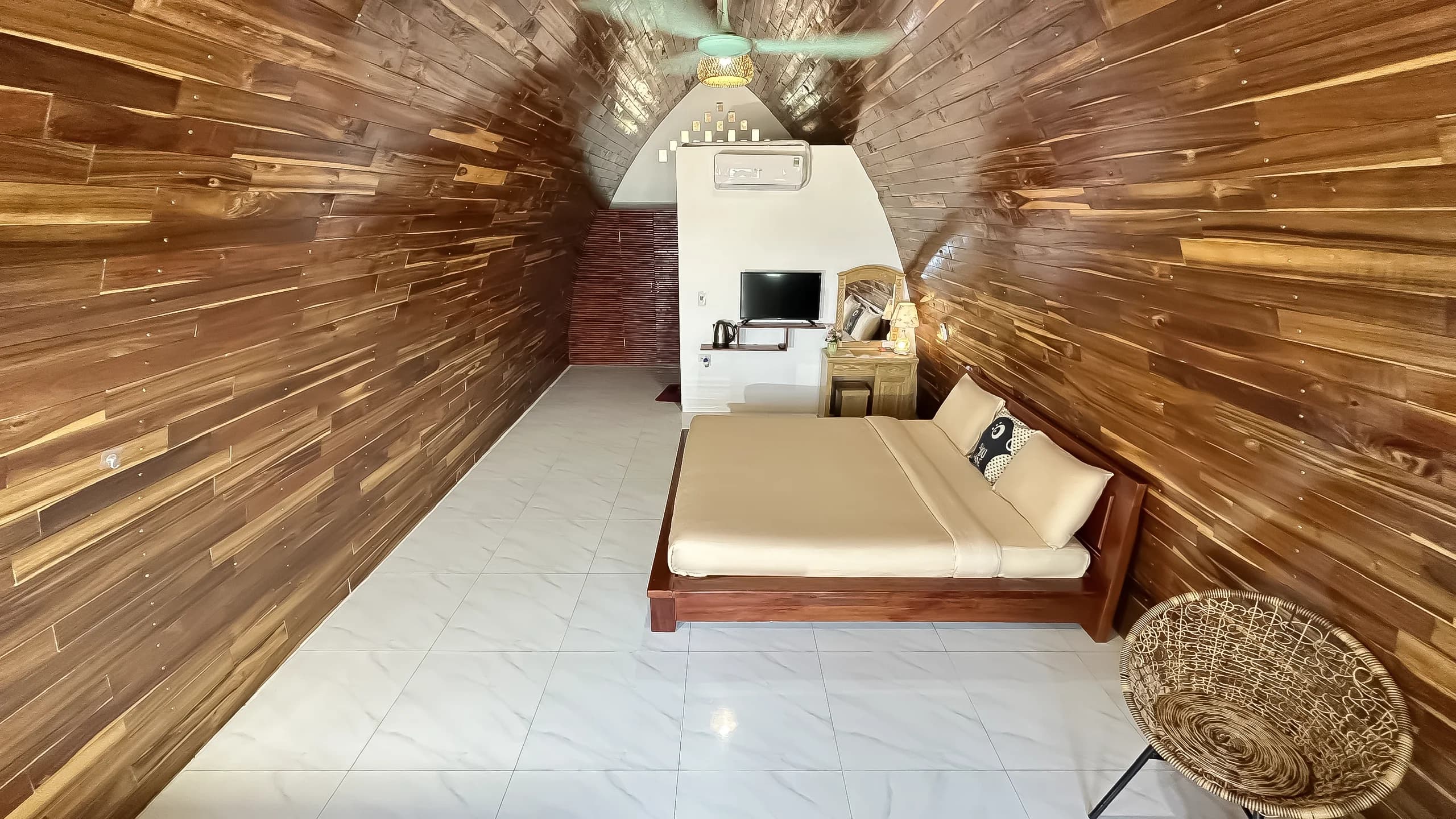 Bungalow Sát Biển 2 Người Lớn & 1 Trẻ Em 4