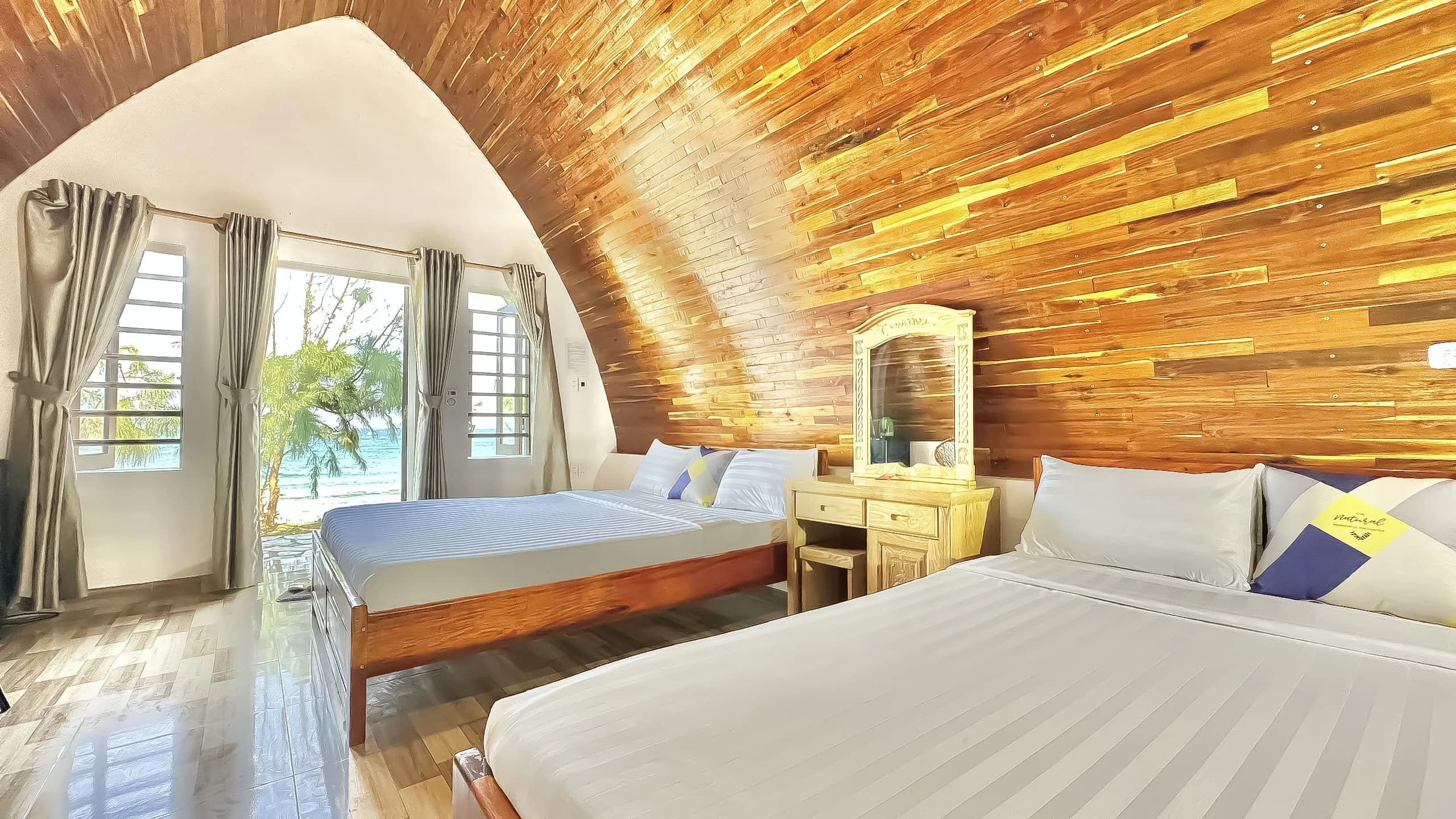 COMBO TRỌN GÓI ĂN & Ở 3 NGÀY 2 ĐÊM BUNGALOW SÁT BIỂN 4NL 5