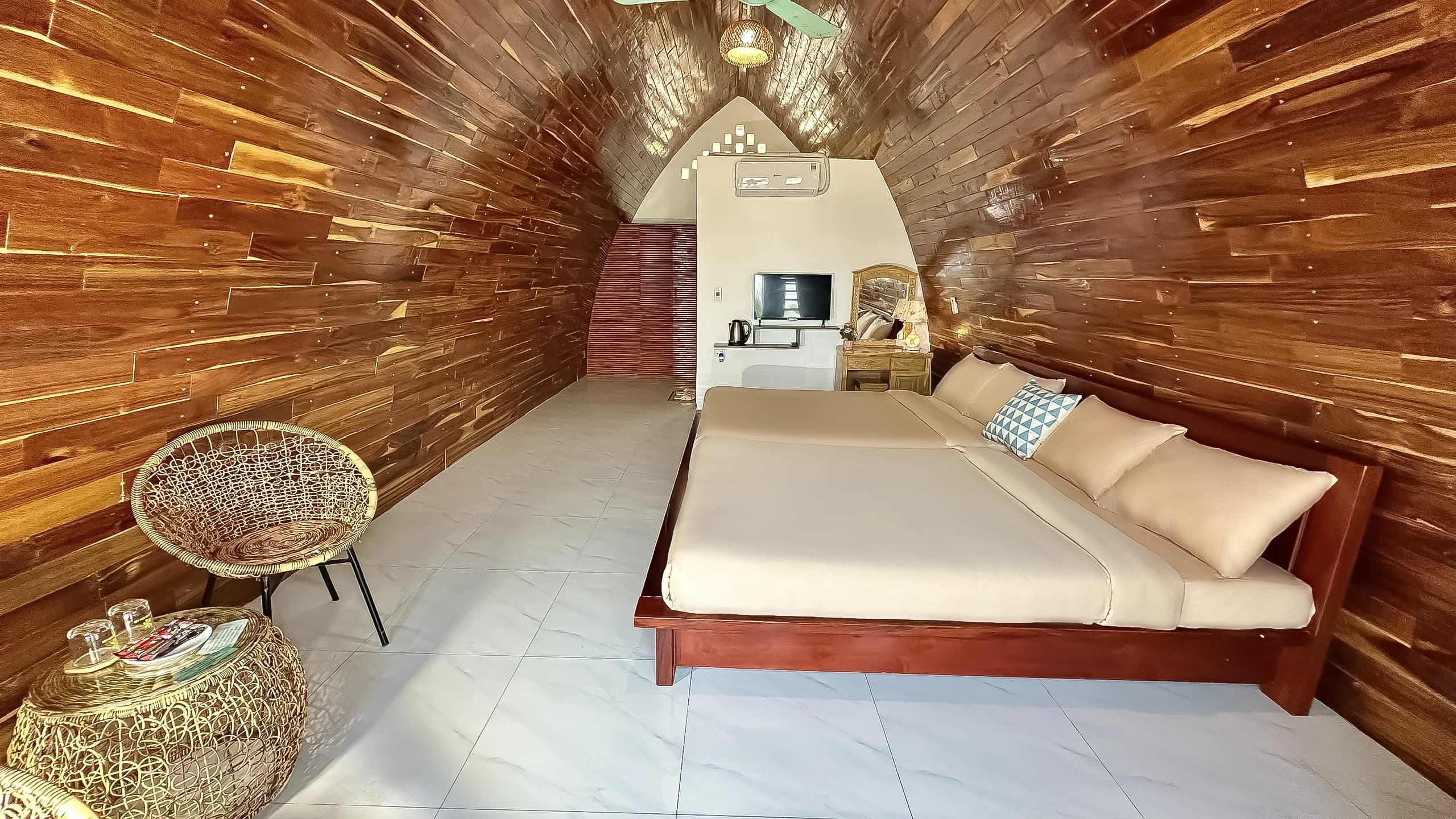 Bungalow Sát Biển Gia Đình (2 Người Lớn & 2 Trẻ Em) 3