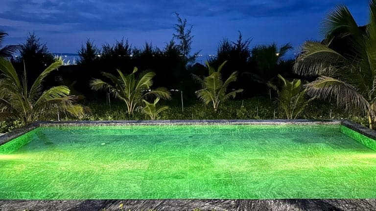 COMBO TRỌN GÓI ĂN & Ở 2 NGÀY 1 ĐÊM VILLA NHÀ GỖ VIEW BIỂN — CẢ CĂN 38NL 4