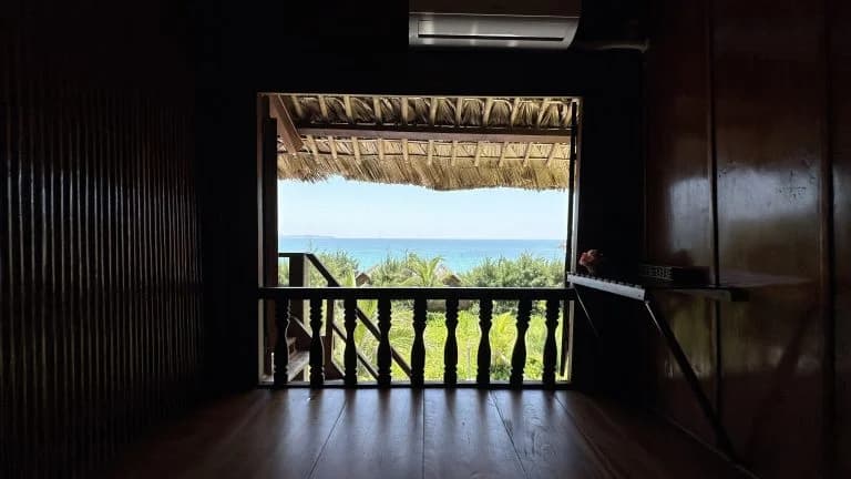 COMBO TRỌN GÓI ĂN & Ở 2 NGÀY 1 ĐÊM VILLA NHÀ GỖ VIEW BIỂN — CẢ CĂN 38NL 13